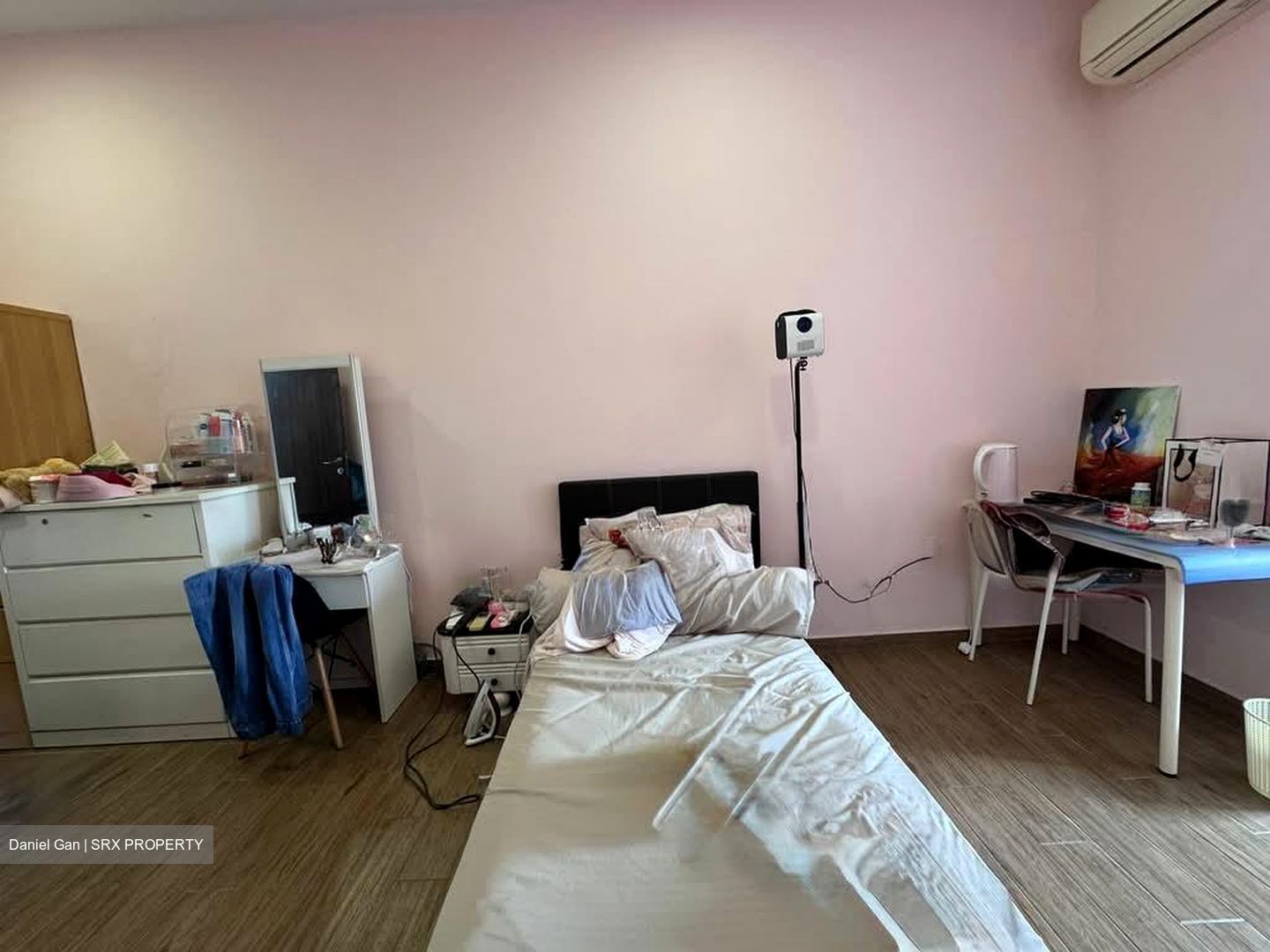 Upper Paya Lebar Road (D19), Terrace #554793531